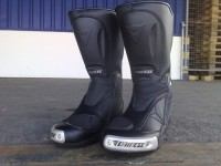 buty marki dainese